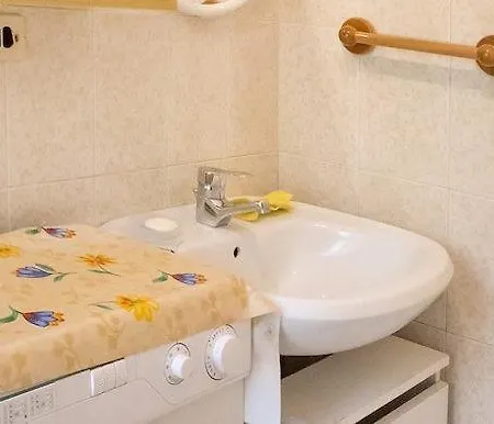 M211, Marcelli, Trilocale Con Giardino A 200mt Dal Mare